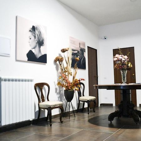 questo rinascimento CASA AUDREY Napoli Esterno foto