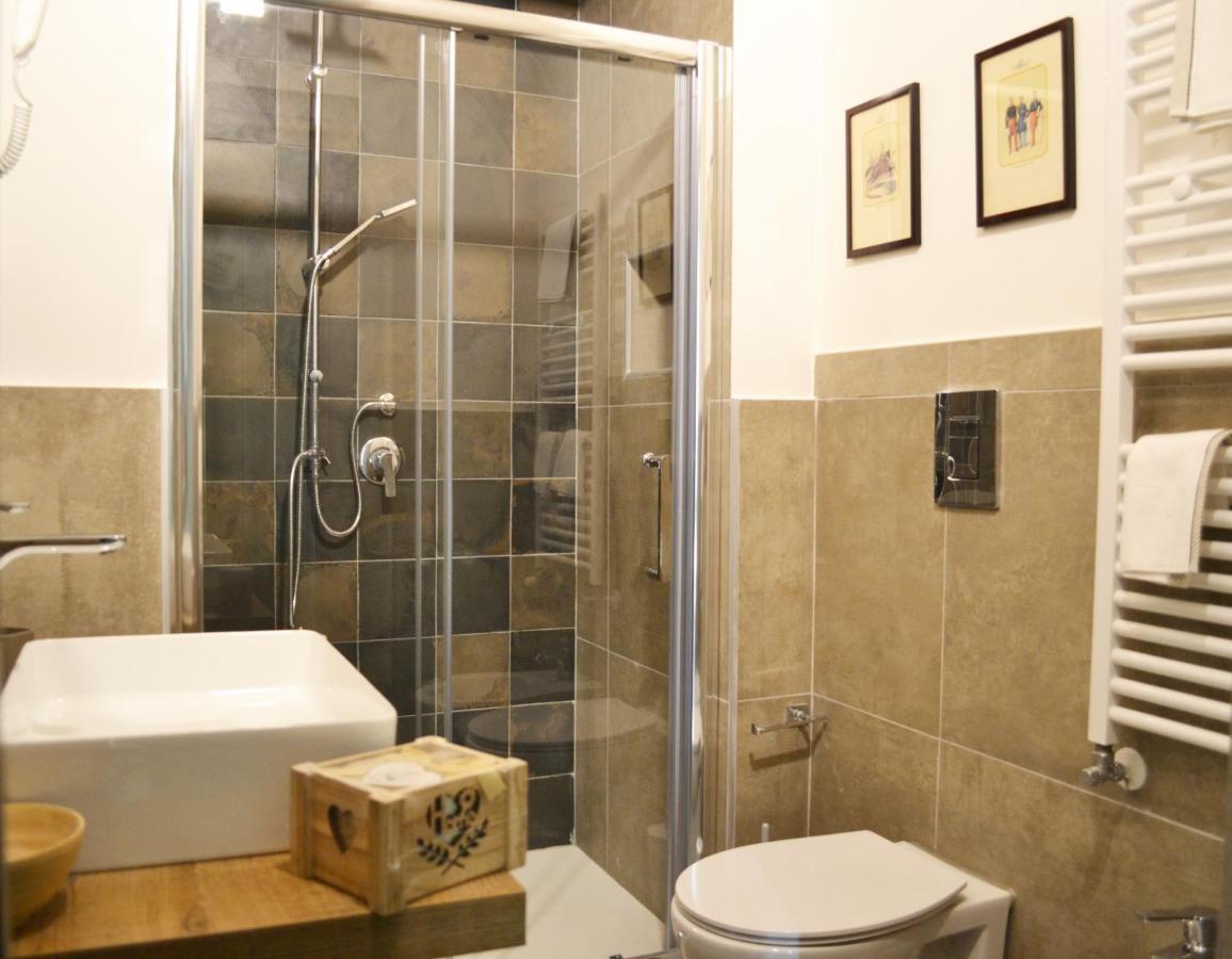 questo rinascimento CASA AUDREY Napoli Esterno foto