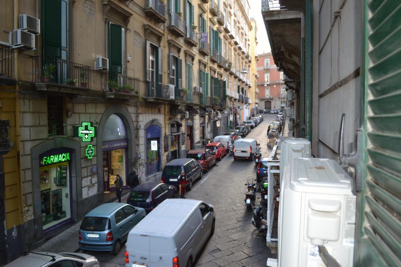 questo rinascimento CASA AUDREY Napoli Esterno foto