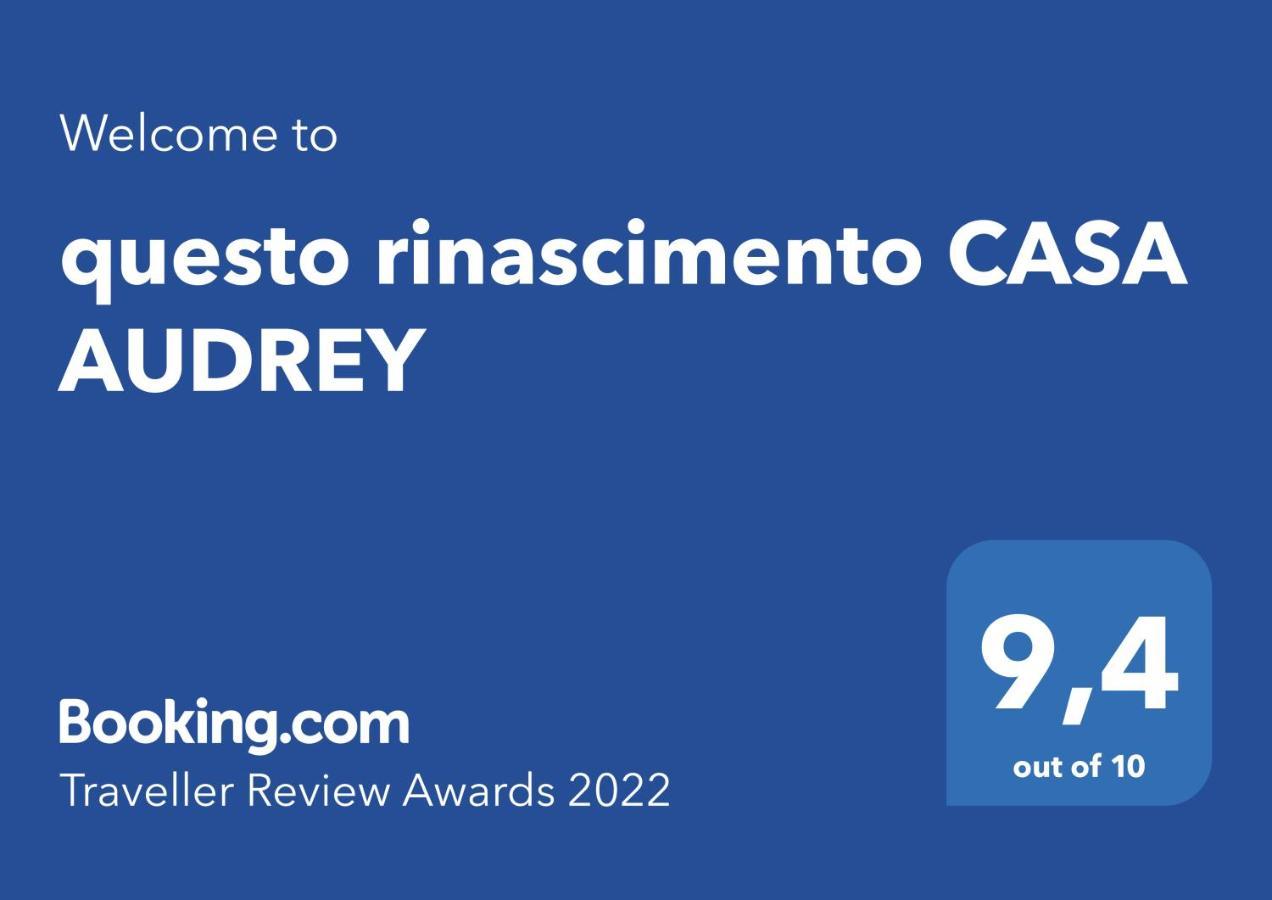 questo rinascimento CASA AUDREY Napoli Esterno foto